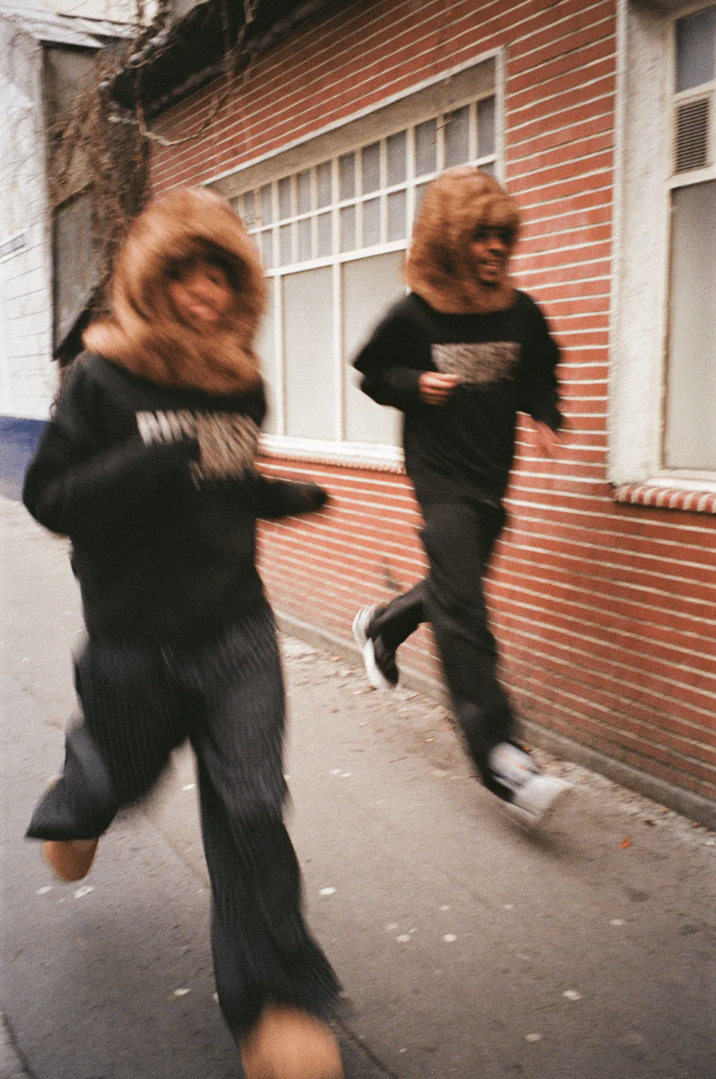 CREWNECK "BUSINESS THERAPY" FUR - Image 4