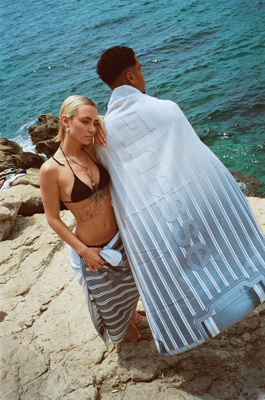 FINESSE* "SUITCASE" TOWEL - Image 3